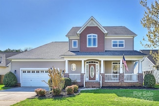 8816 Castle Cliff Dr, Matthews, NC 28105
