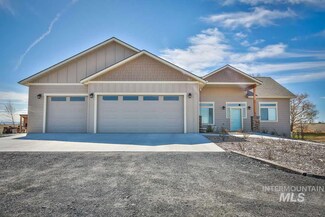 2355 E 3700 N, Filer, ID 83328