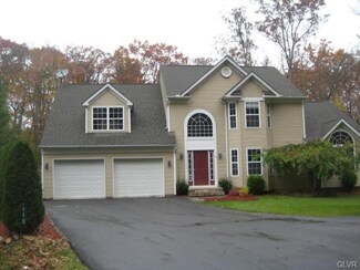 110 Marsh Ln, Wind Gap, PA 18091