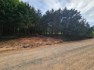 4200 W Lakeview Dr, Guthrie, OK 73044