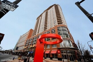 807 Davis St Unit 902, Evanston, IL 60201