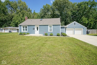 5902 Oak Ln, Anderson, IN 46013