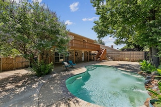 3233 Princess St, Bedford, TX 76021