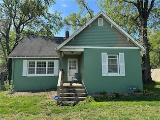 10501 E 35th St S, Independence, MO 64052