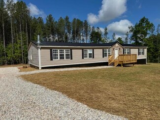 717 Cub Creek Rd, Appomattox, VA 24522