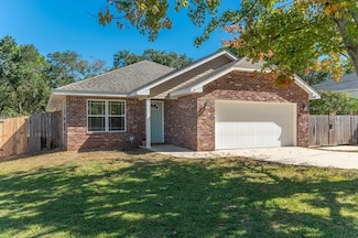 1800 Saint Mary Dr, Gulf Breeze, FL 32563