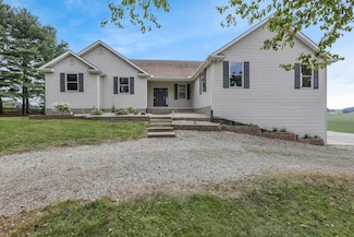 6825 Clearport Rd SW, Lancaster, OH 43130