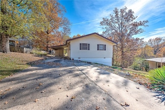 3 Clacton Ln, Bella Vista, AR 72715