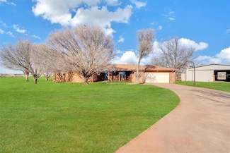 111 Allee Dr, Elk City, OK 73644