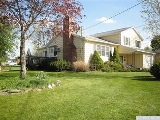306 Anthony Ave, Hudson, NY 12534