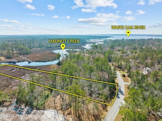 236 White Oak Bluff Rd, Stella, NC 28582