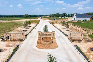 1031 Estancia Blvd, Weatherford, TX 76088