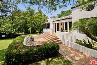 1441 Verd Oaks Dr, Glendale, CA 91205