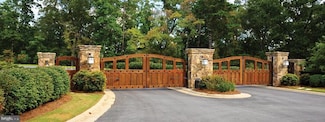 440 Mountainwoods Dr, Kidder Township, PA 18624