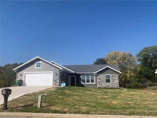 1709 W de Voe St, Creston, IA 50801