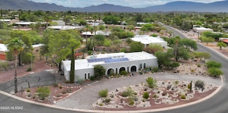3618 N Knollwood Cir, Tucson, AZ 85750