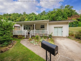 941 Woodward Dr, Charleston, WV 25312