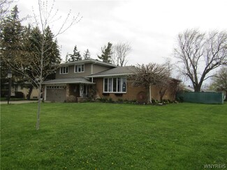 5536 Berg Rd, Buffalo, NY 14218