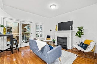 302 W 3rd St Unit 1, Boston, MA 02127