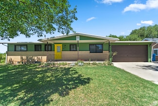 492 W Highland Dr, Riverdale, UT 84405