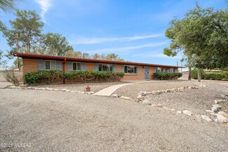 8260 E Rivenoak Dr, Tucson, AZ 85715