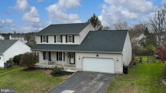 40 Gunpowder Ln, Reading, PA 19606