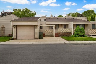 1108 Prairie Meadow Ct Unit 3, Waterloo, IA 50701