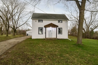 W124S8171 N Cape Rd, Muskego, WI 53150