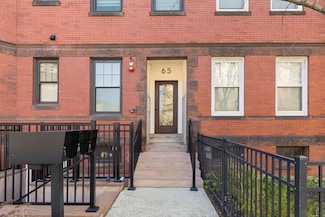 65 Pleasant St Unit 3, Brookline, MA 02446