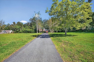 5670 Adrienne Dr, Tallahassee, FL 32311