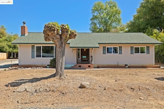 20445 W Walnut Dr, Sonora, CA 95370