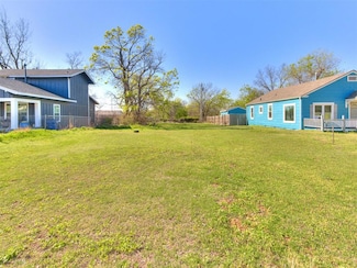 711 E Perkins Ave, Guthrie, OK 73044