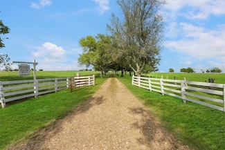 9058 Sam Houston Rd, Brenham, TX 77833
