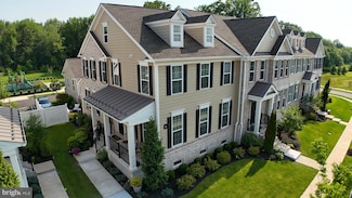 16 Magpie Ln, Princeton, NJ 08540