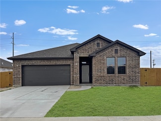 2409 Blessed St, Corpus Christi, TX 78418