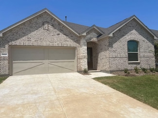 5909 Rostherne Dr, Aubrey, TX 76227