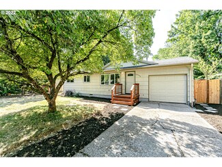 16732 NE Couch Ct, Portland, OR 97230