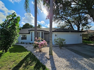 1638 Polo Club Dr, Tarpon Springs, FL 34689