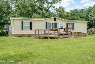 3386 N Carolina 41, Wallace, NC 28466