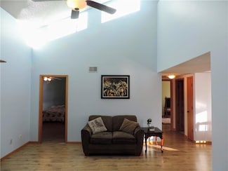 12310 E 43rd St S Unit B10, Independence, MO 64055