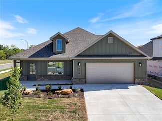 2309 N Presley St, Siloam Springs, AR 72761