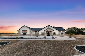 344 Buckskin Trail, Bandera, TX 78003