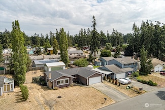 2166 Colonial Way, Oak Harbor, WA 98277