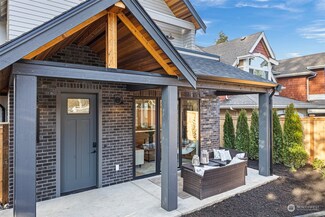 8017 126th Ave NE, Kirkland, WA 98033