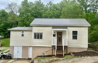 17 Anne St, Pomeroy, OH 45769