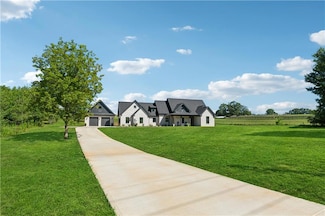 4425 Clarks Bridge Rd, Gainesville, GA 30506