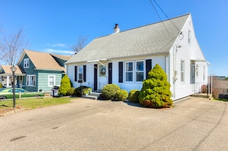 50 Collins St, Worcester, MA 01606