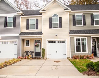 640 Revival Ln, Virginia Beach, VA 23462