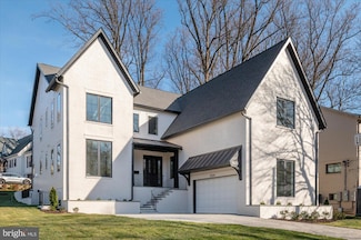 2929 N Greencastle St, Arlington, VA 22207