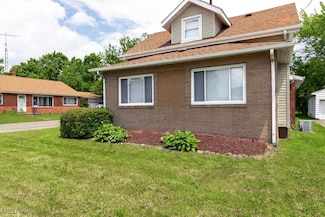 2830 Harmont Ave NE, Canton, OH 44705
